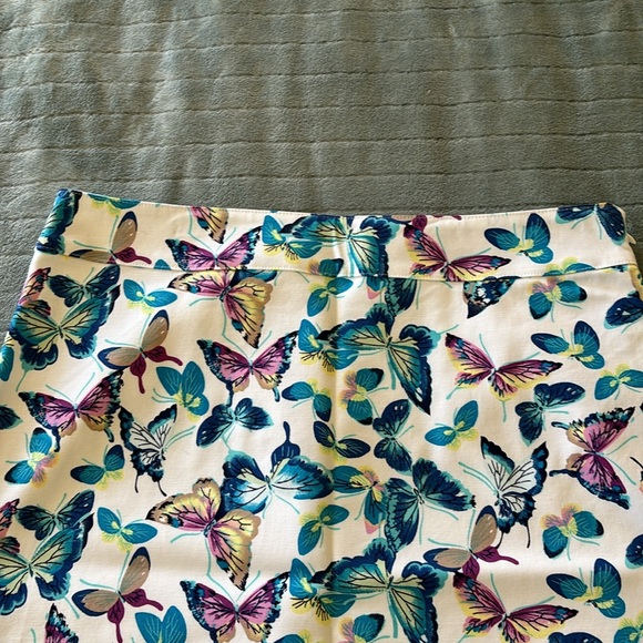 Brand new Talbots skirt. Size 4 - Picture 2 of 6